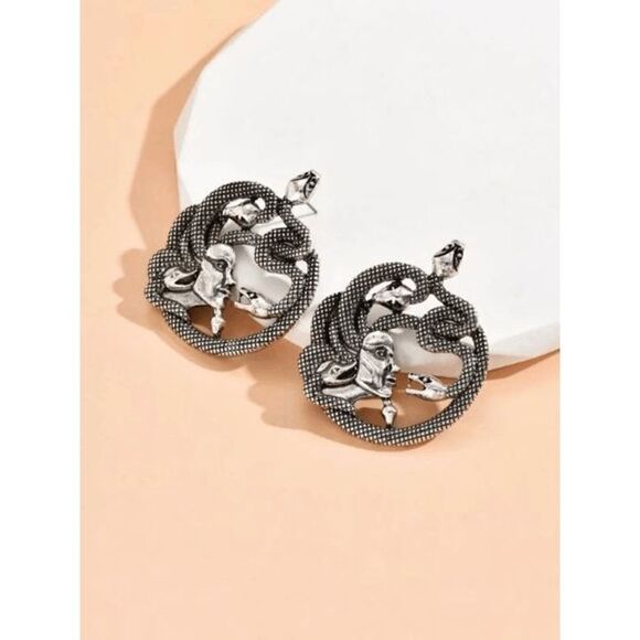 GUN BLACK MEDUSA GOTHIC GYPSY EARRINGS - Picture 2 of 3